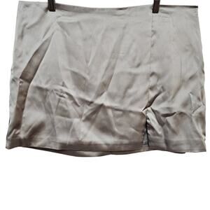 NWT Mini Skirt XL Silver Notched Casual Chic Night Out Party Club Satin Metal